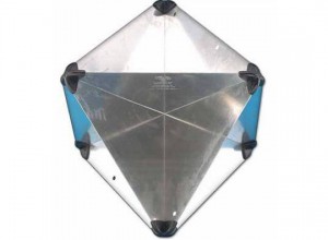 Reflector de radar romboidal